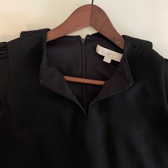 LOFT Capped Sleeve Shift Dress - Picture 8 of 13